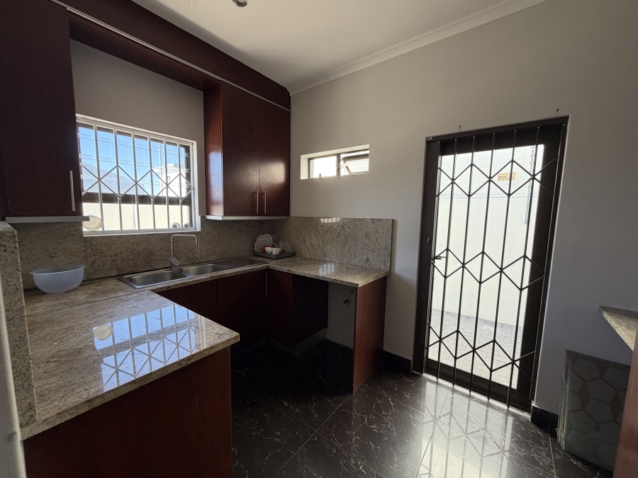 4 Bedroom Property for Sale in Parklands North Western Cape